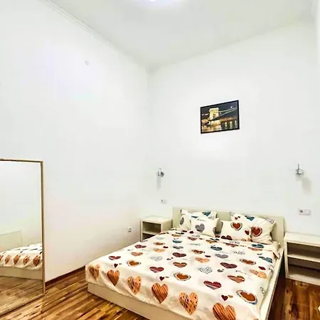 Stylish Haven In The City Center Budapest Exterior photo