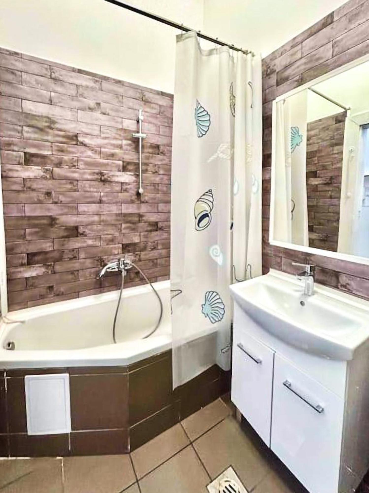 Stylish Haven In The Center Апартаменты